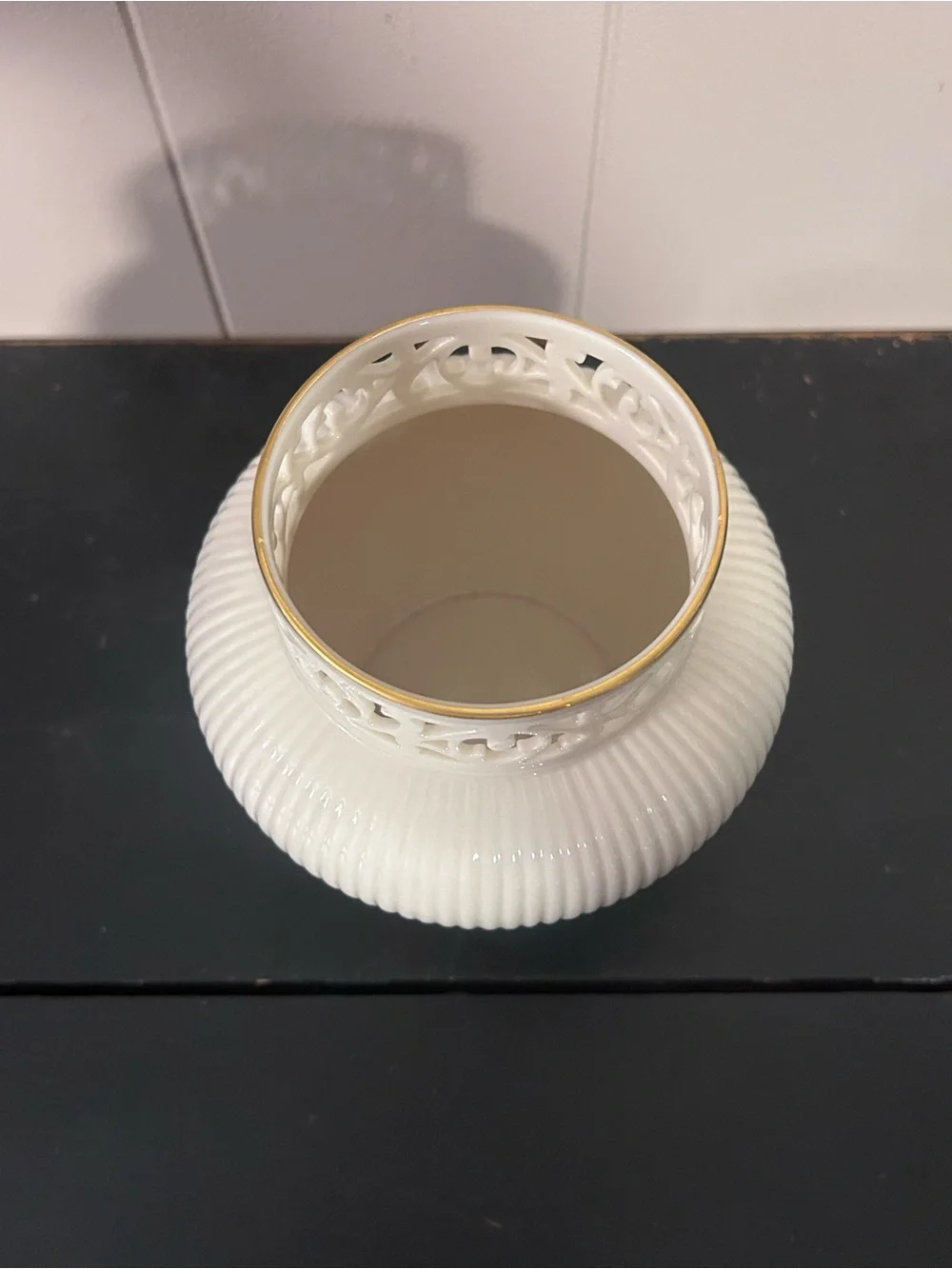Lenox USA Ivory Fine China Reticulated Pierced Gold Trim Ribbed Vase 5.5”